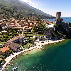 **** Hotel Castello Front Italie